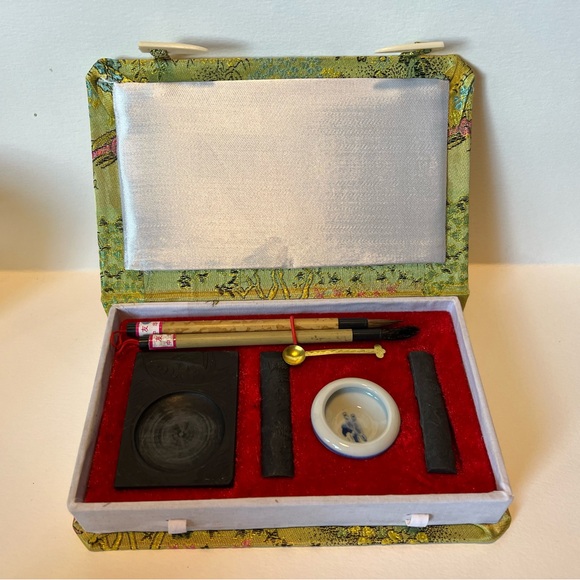 Mandarin Calligraphy Set - Vintage, Never Used!! - Picture 1 of 6